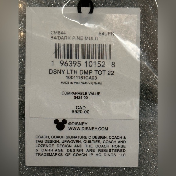 Coach X Disney Dempsey tote 22 with sled motif - Picture 9 of 10